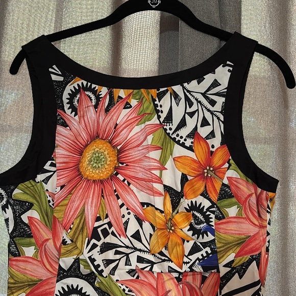 Marc Cain floral sheath dress BNWOT - Picture 6 of 15